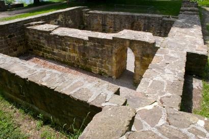 Nahaufnahme der Burgruine Hohenstaufen